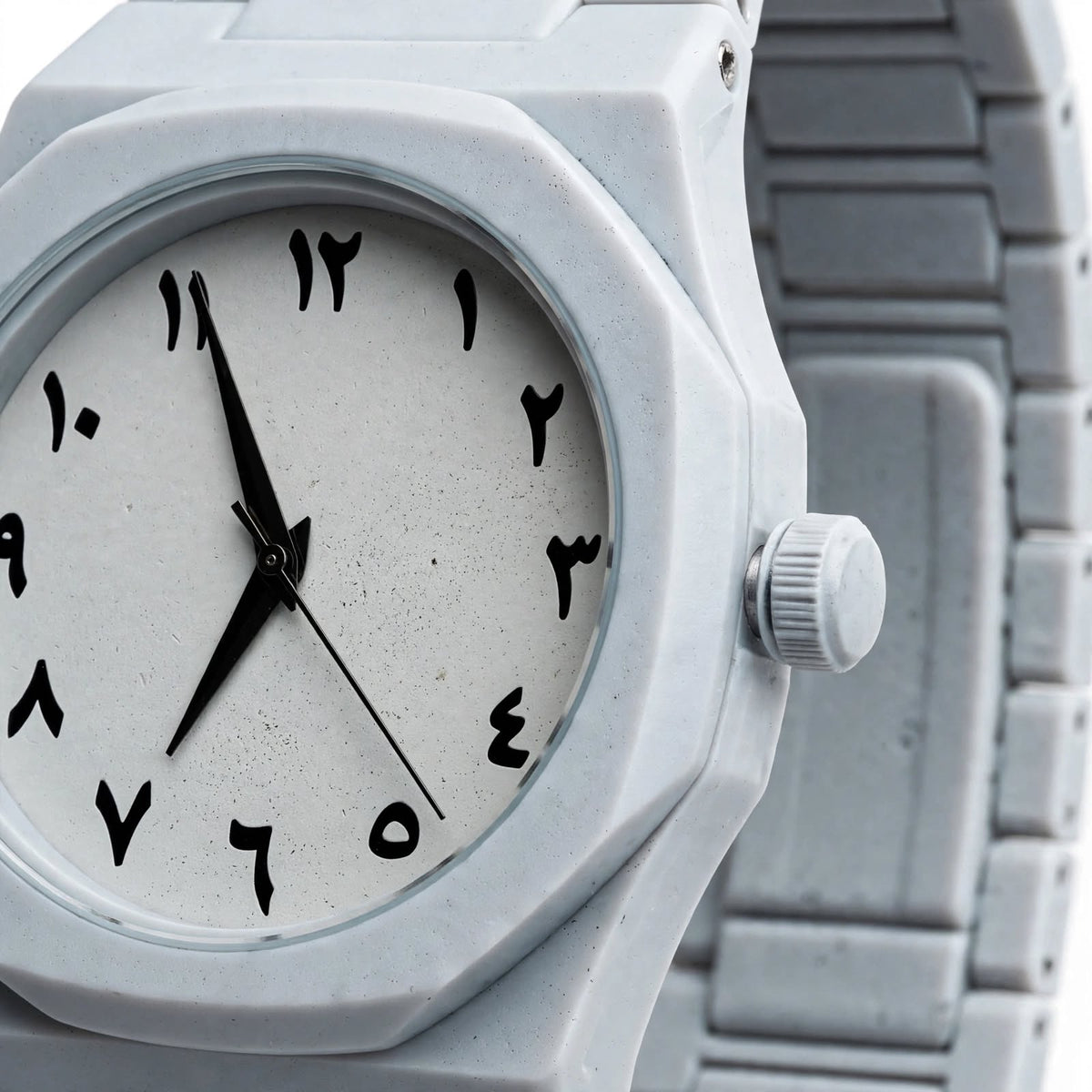 Casual Quartz Digital Watch with Leather Strap & Date Display For Men